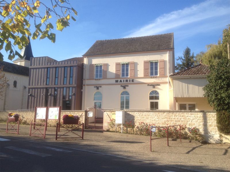 mairie de Farges Lès Chalon